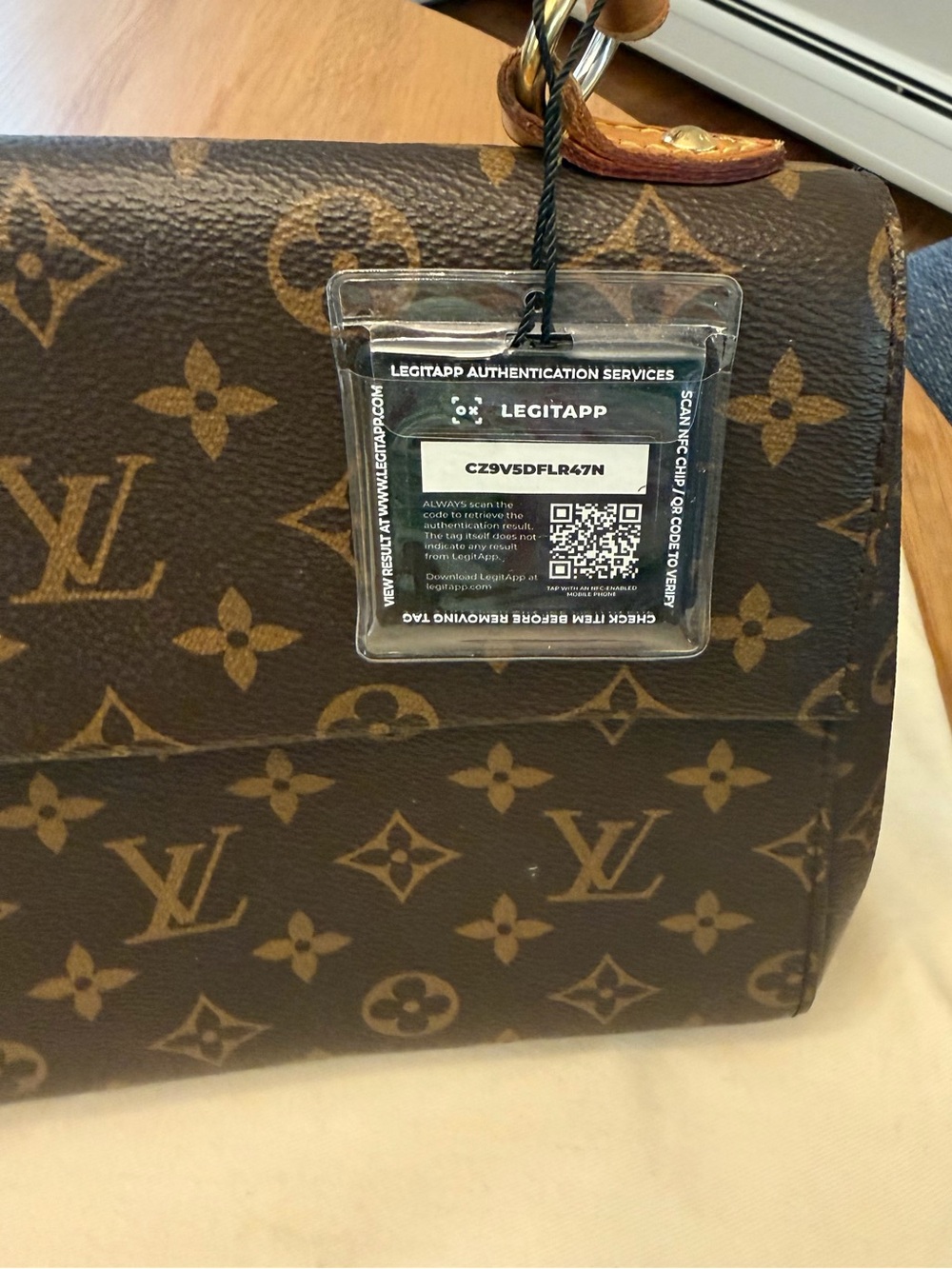 Authentic Louis Vuitton Cluny BB Top Handle Bag - with Dust Bag and COA - Picture 12 of 12